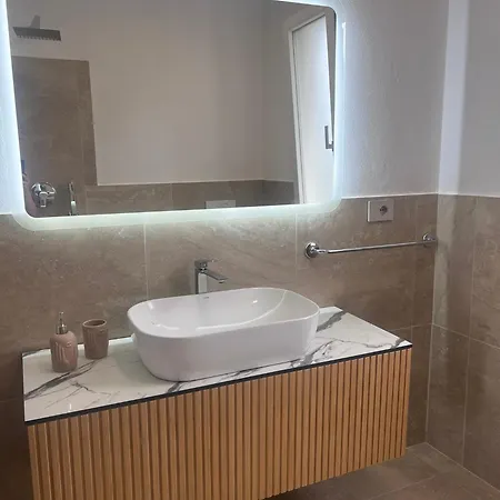 Elmisa House Tertenìa