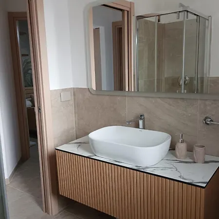 Elmisa House Lejlighed Tertenìa