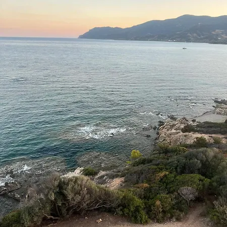 아파트 Elmisa House