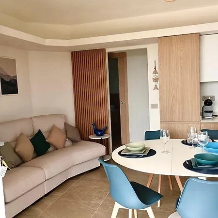 Elmisa House * 테르테니아