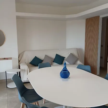 Διαμέρισμα Elmisa House